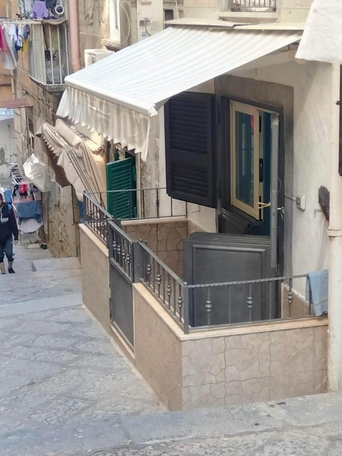 Casa Nunziatina Apartment Наполи Екстериор снимка
